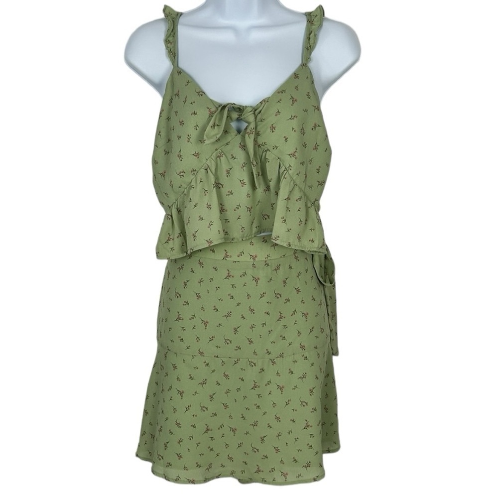 Paper Crane Crop Peplum & Tiered Skirt Womens Size Large 2 Piece‎ Set New